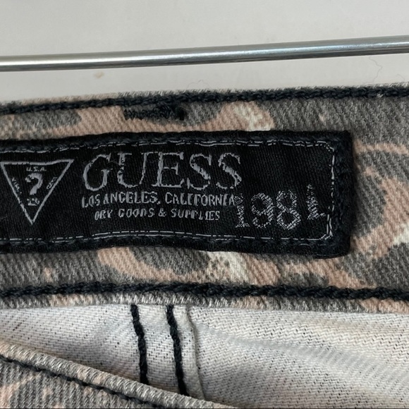 NWT Guess Leopard Distressed Jeans, Sz 28 - Picture 5 of 11